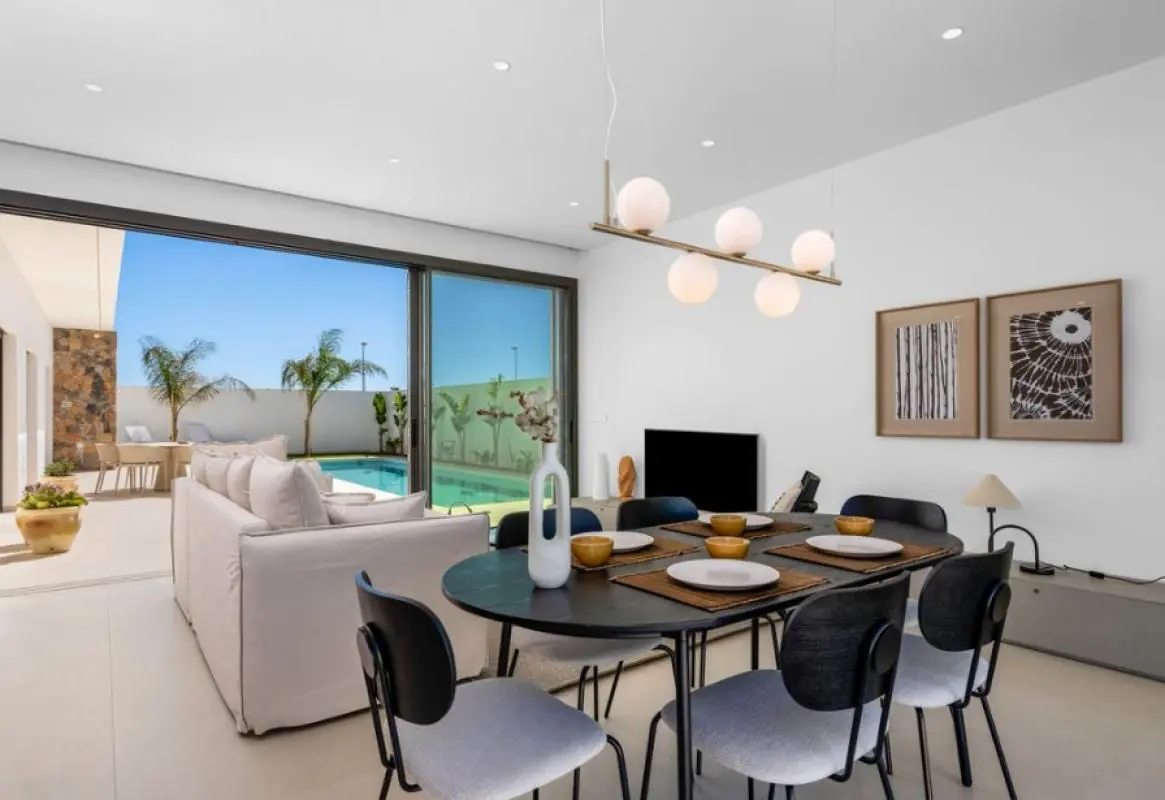 Villa Of 109 M² In Los Alcázares, Spain