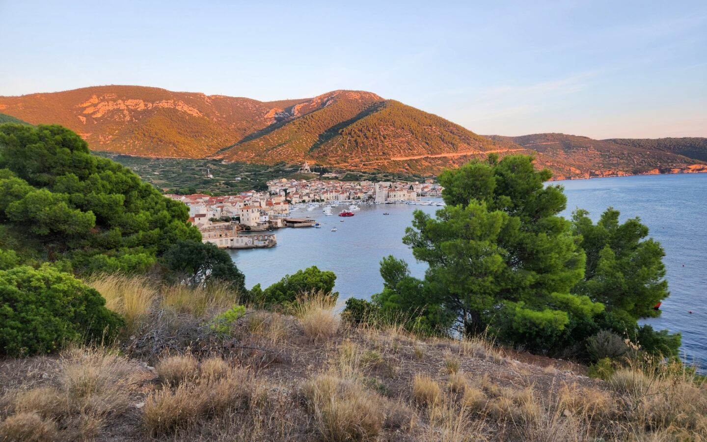 Construction Land Of 4500 M² In Komiža, Vis Island