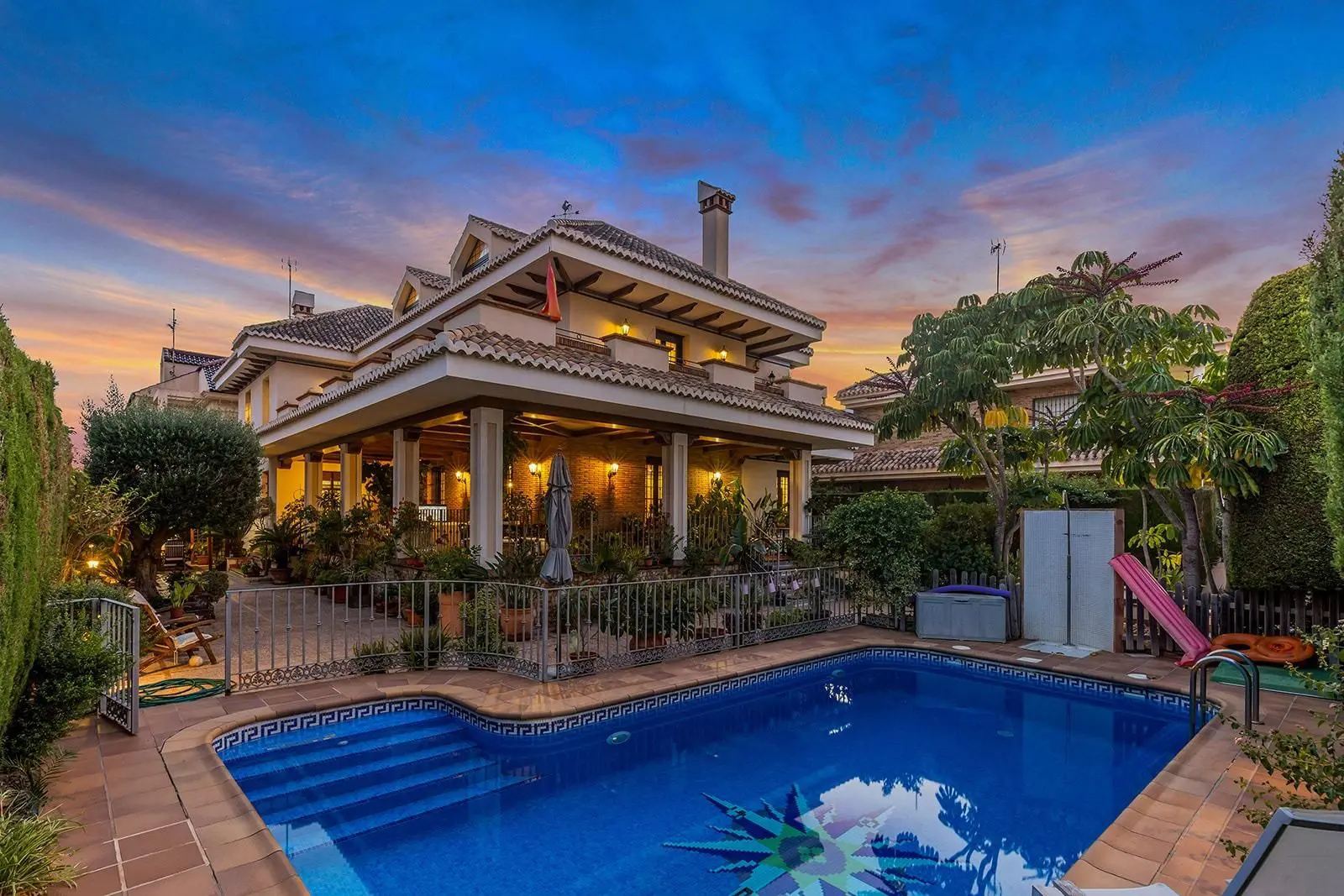 Villa 800 M² In Torrevieja, Spain – Mediter Real Estate