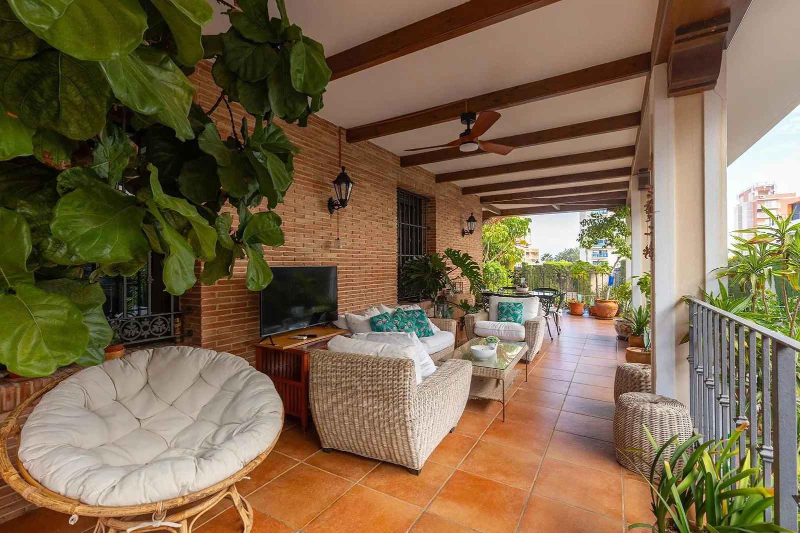 Villa 800 M² In Torrevieja, Spain – Mediter Real Estate