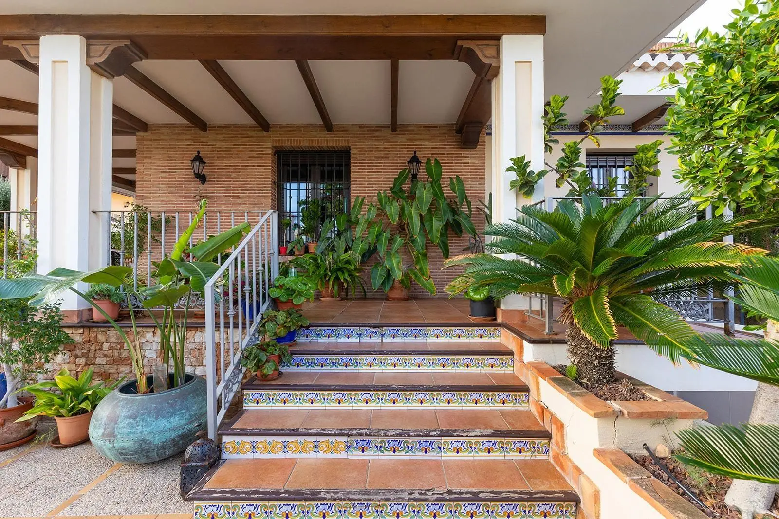 Villa 800 M² In Torrevieja, Spain – Mediter Real Estate
