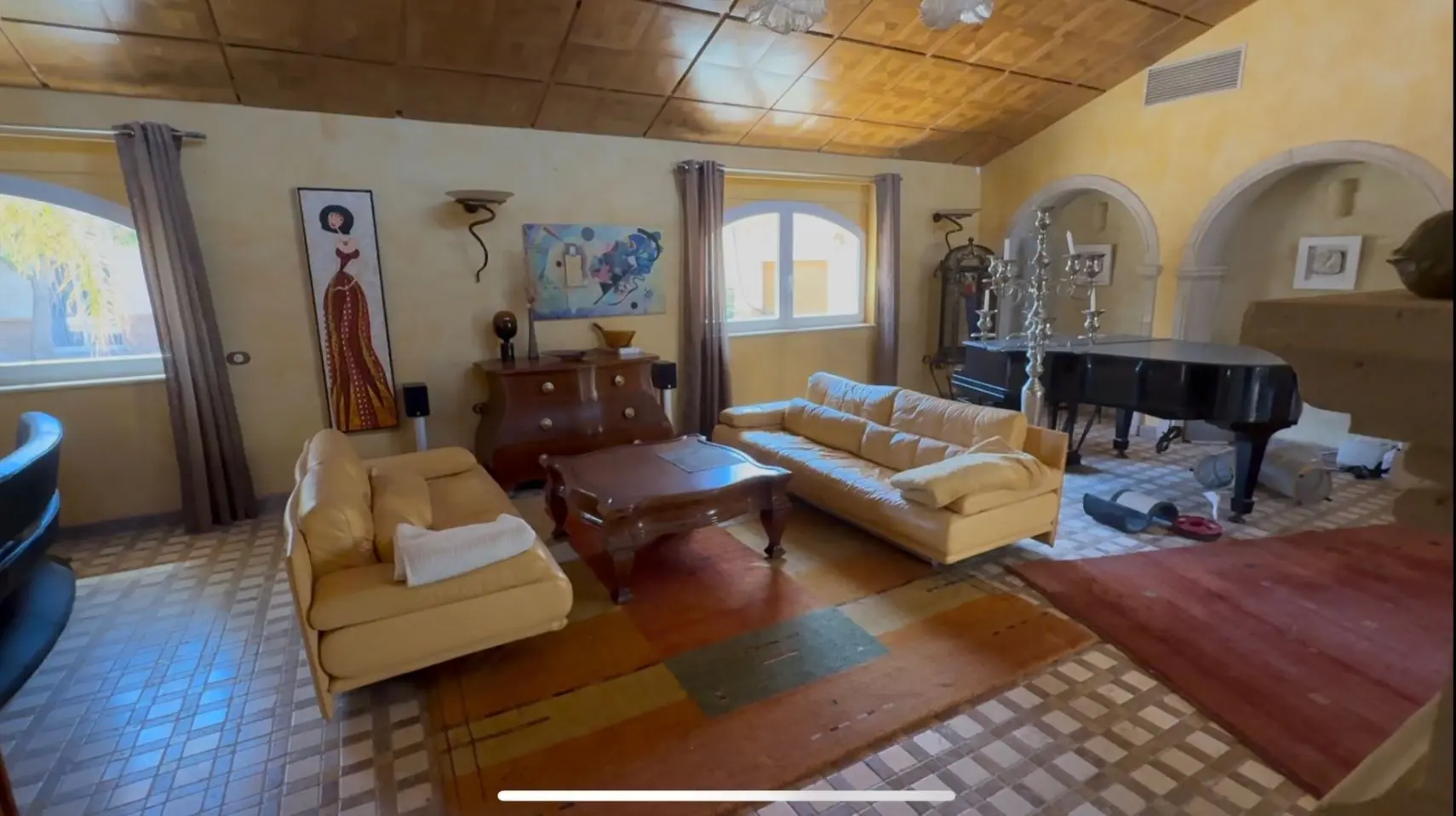 Villa Of 440 M² In Los Nietos, Spain