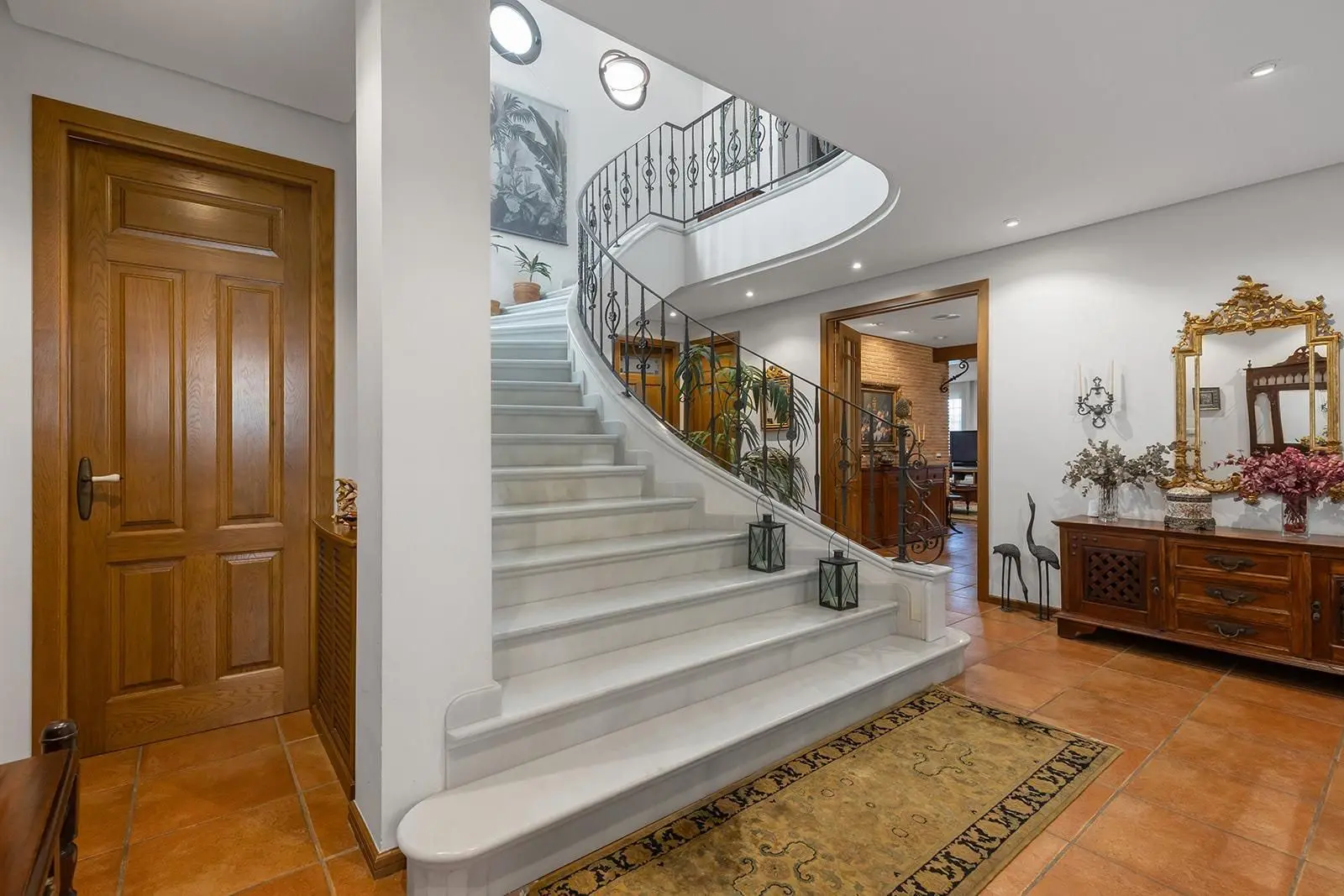 Villa 800 M² In Torrevieja, Spain – Mediter Real Estate