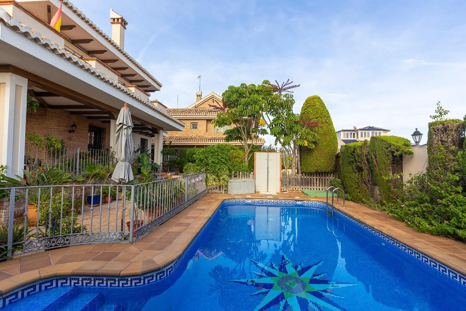 Villa 800 M² In Torrevieja, Spain – Mediter Real Estate