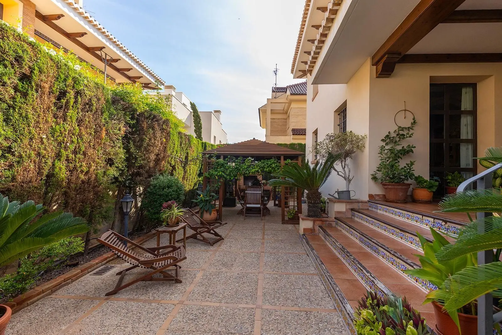 Villa 800 M² In Torrevieja, Spain – Mediter Real Estate