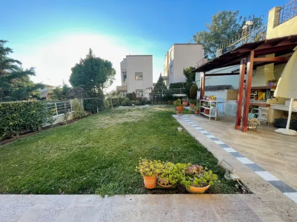 Detached House Of 295 M² In The Suburbs Of Thessaloniki