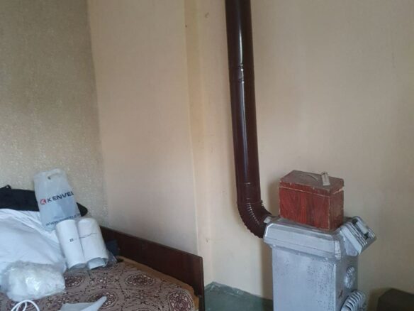 Estate Of 1000 M² With A Large Yard And Fast Access To Sofia (airport)