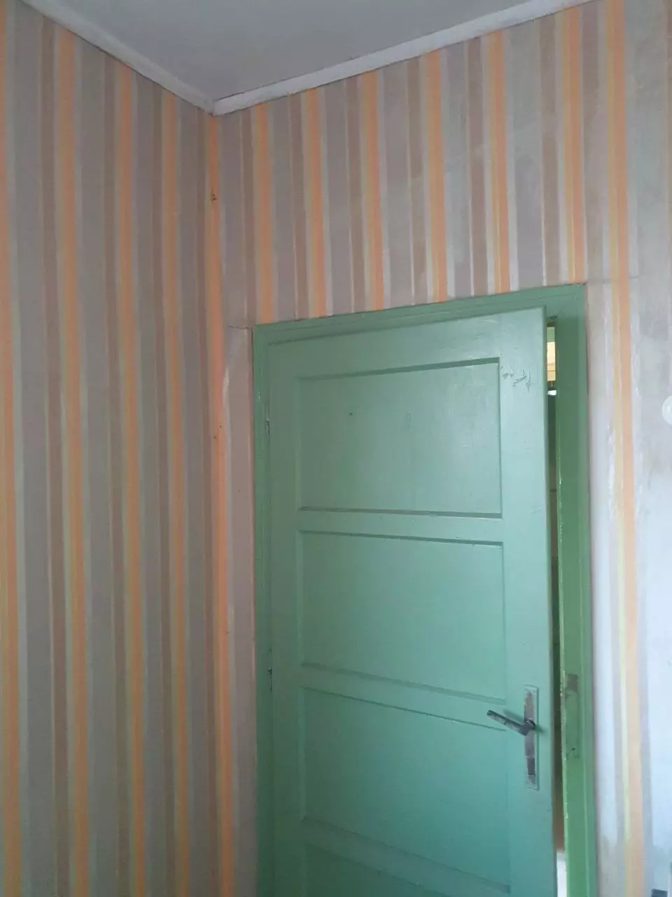 Estate Of 1000 M² With A Large Yard And Fast Access To Sofia (airport)