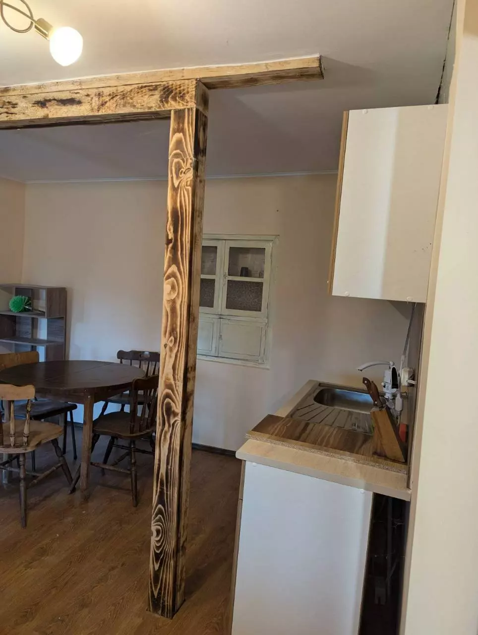 Estate Of 1000 M² With A Large Yard And Fast Access To Sofia (airport)