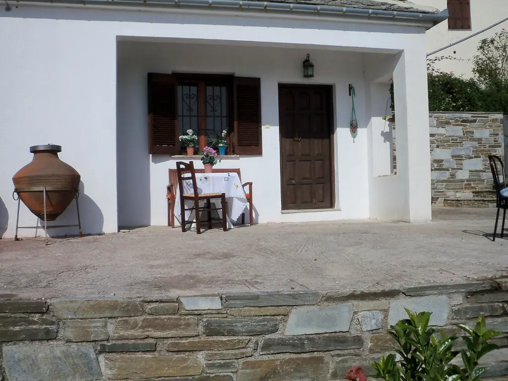 Detached House Of 233 M² In Volos-pilio