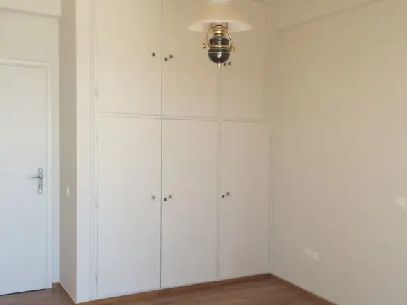 Flat Of 110 M² In Athens