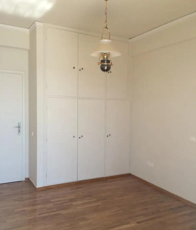 Flat Of 110 M² In Athens