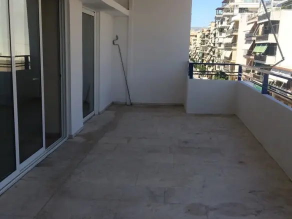 Flat Of 110 M² In Athens