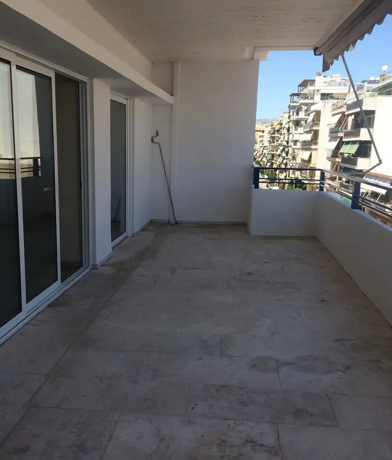 Flat Of 110 M² In Athens