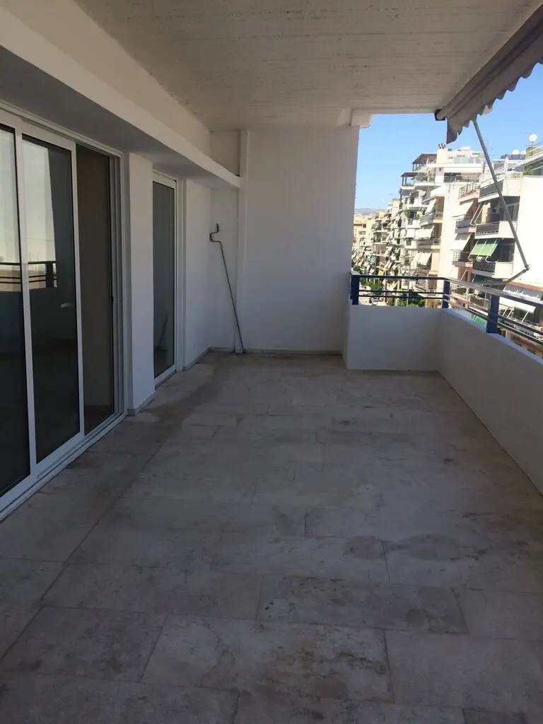 Flat Of 110 M² In Athens