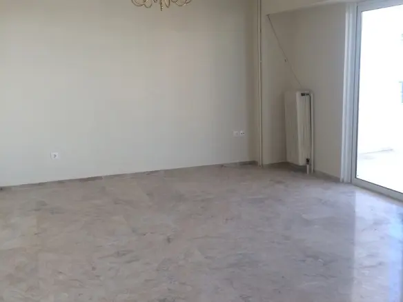 Flat Of 110 M² In Athens