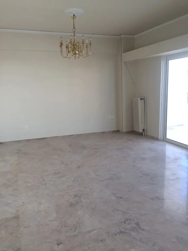 Flat Of 110 M² In Athens