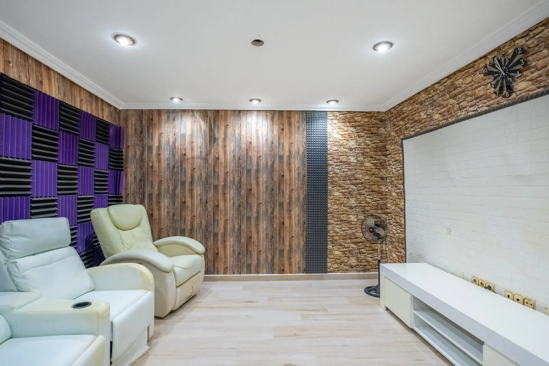 Villa 320 M² In Torrevieja, Spain – Mediter Real Estate**title:** 4-bed Villa In Torrevieja, Spain With Pool