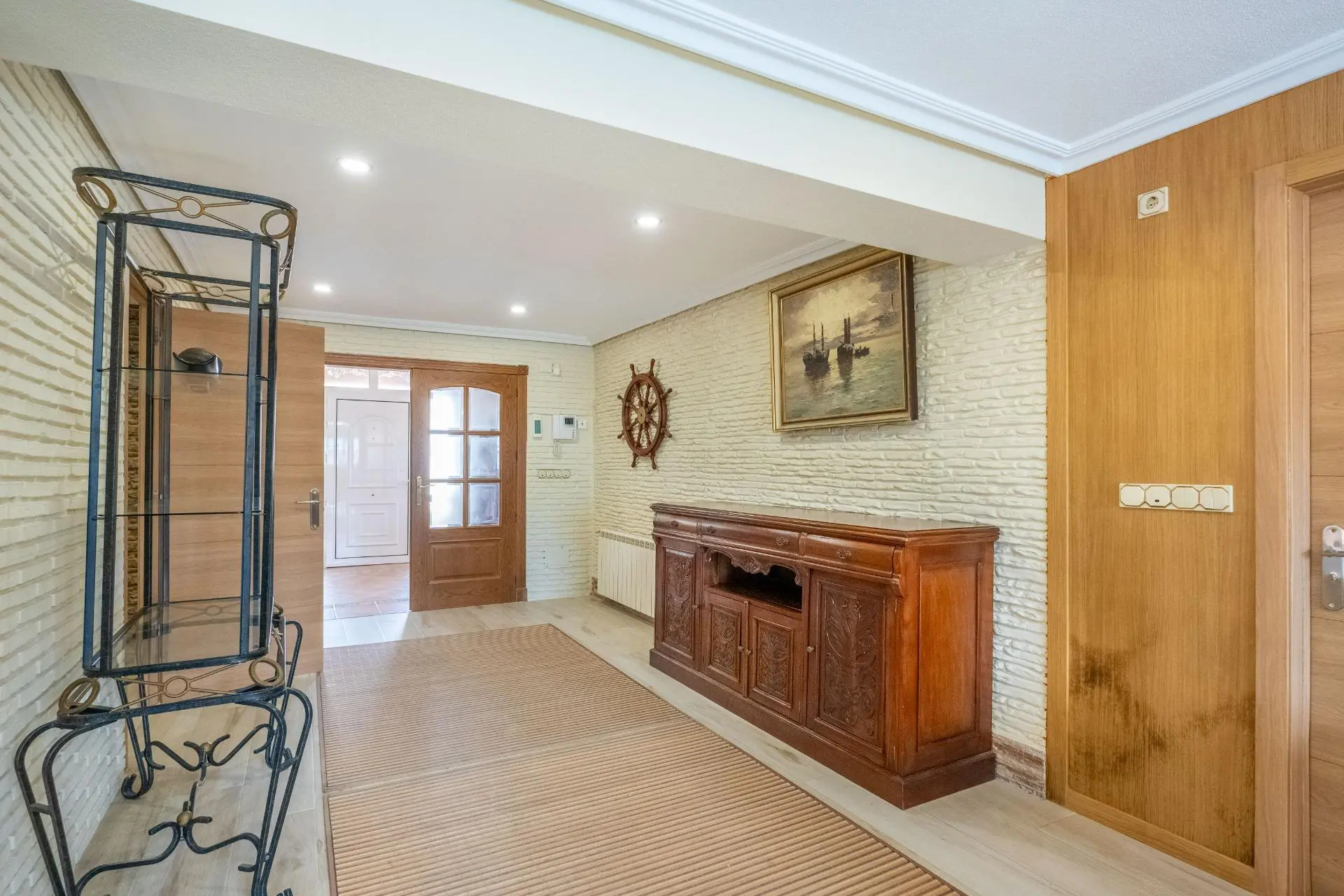 Villa 320 M² In Torrevieja, Spain – Mediter Real Estate**title:** 4-bed Villa In Torrevieja, Spain With Pool