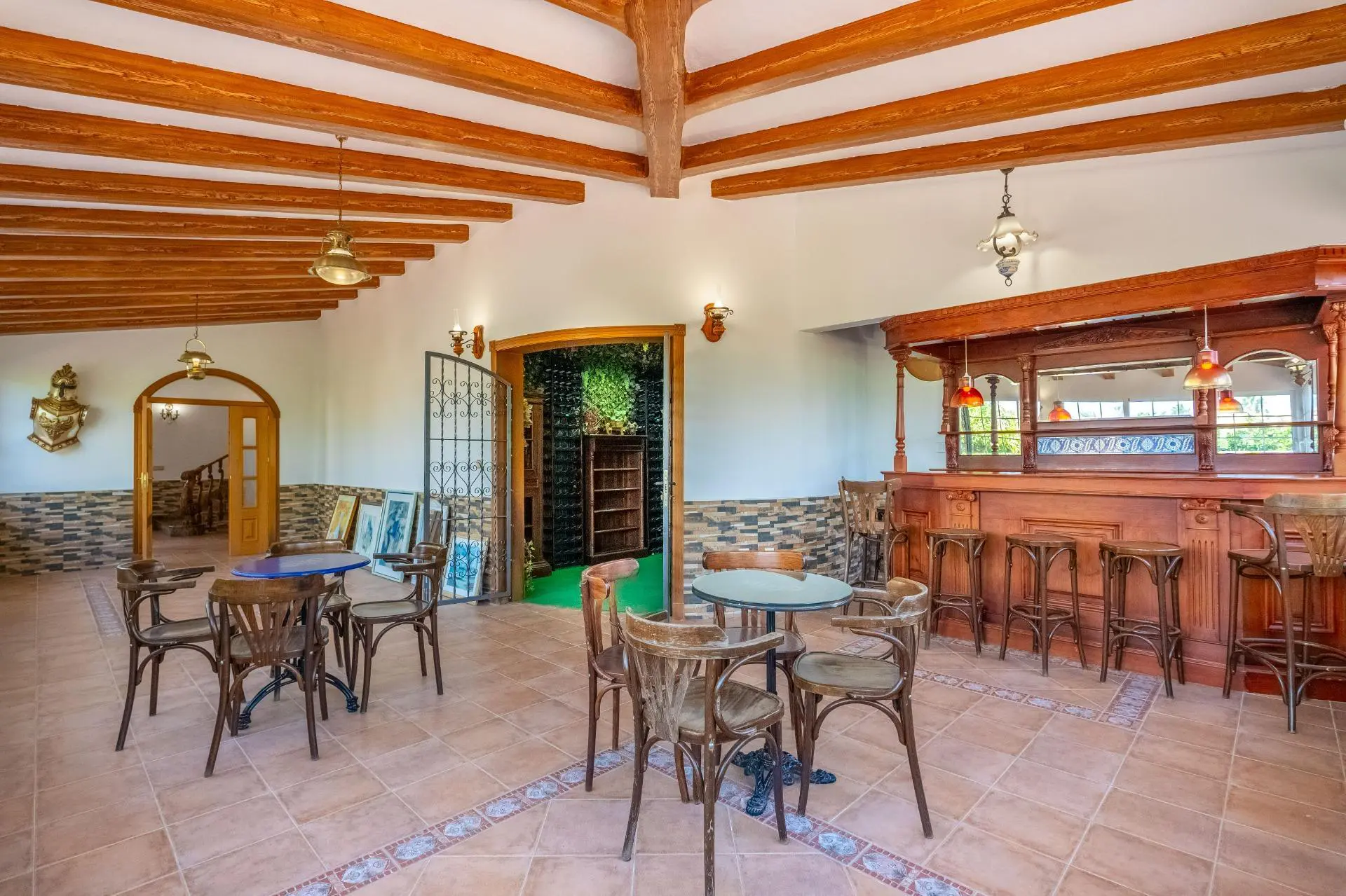 Villa 320 M² In Torrevieja, Spain – Mediter Real Estate**title:** 4-bed Villa In Torrevieja, Spain With Pool