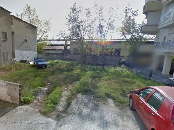 Land Of 303 M² In Thessaloniki