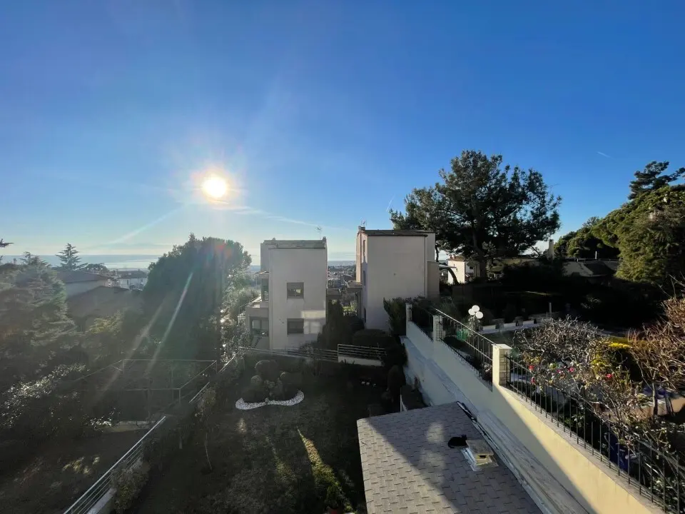 Detached House Of 295 M² In The Suburbs Of Thessaloniki