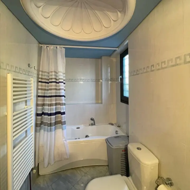 Detached House Of 295 M² In The Suburbs Of Thessaloniki