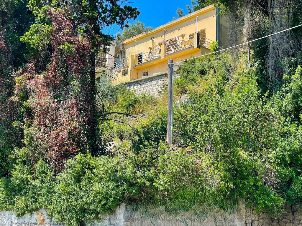 Villa Of 200 M² In Corfu