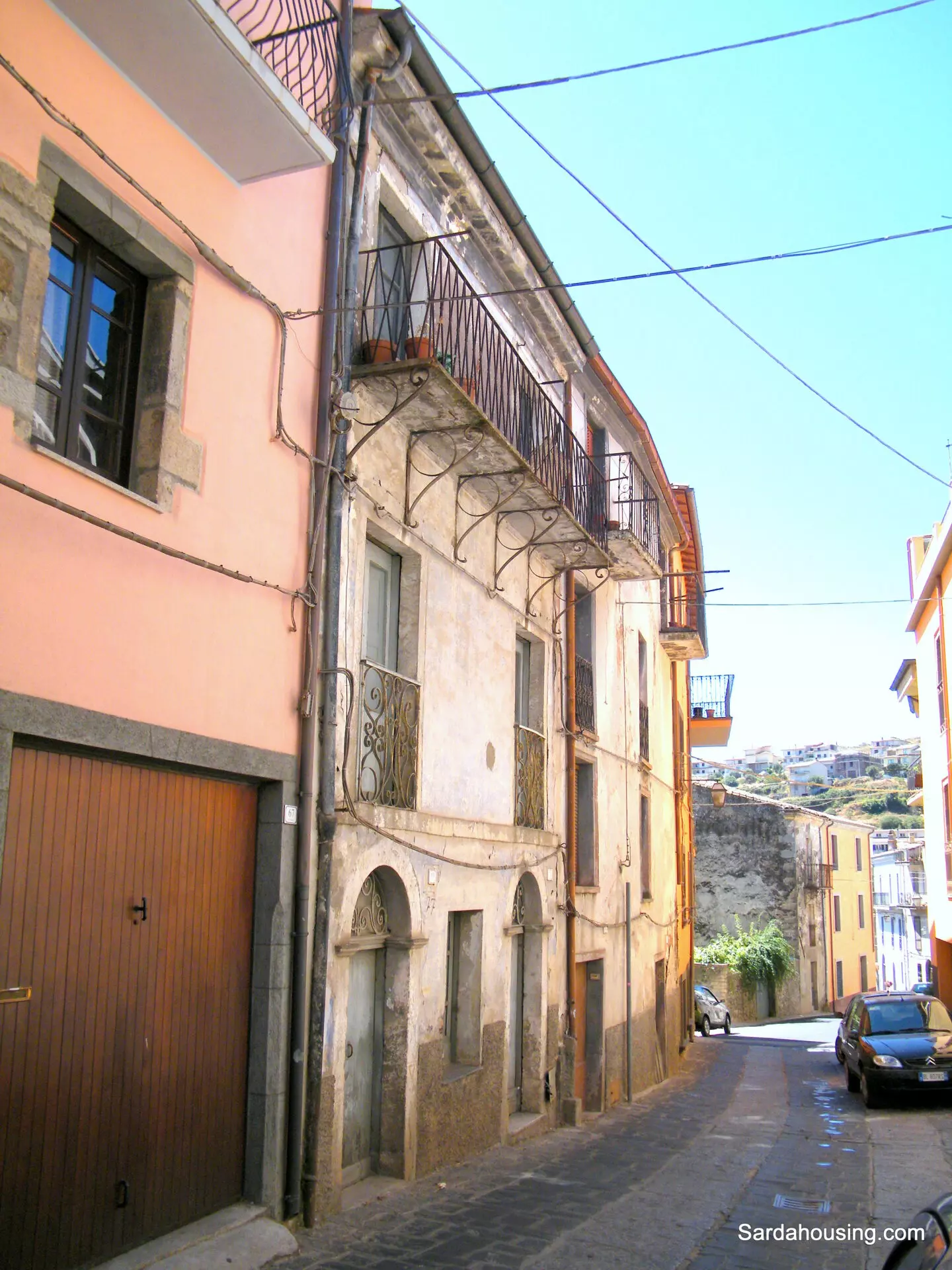 Ancient House Of 150 M² In Old Centre, S. Lussurgiu, Sardinia