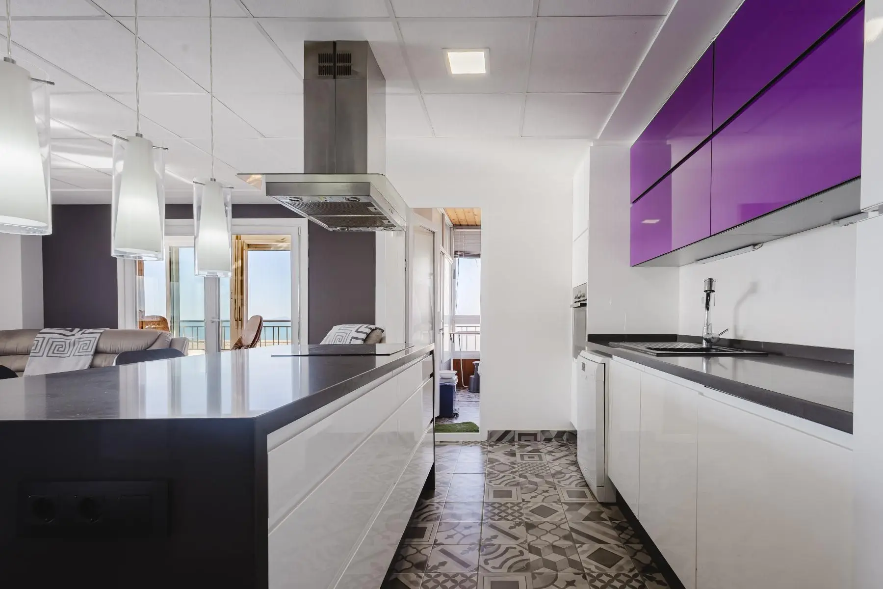 Apartment Of 100 M² With Mediterranean Sea View In Torrevieja, Spain