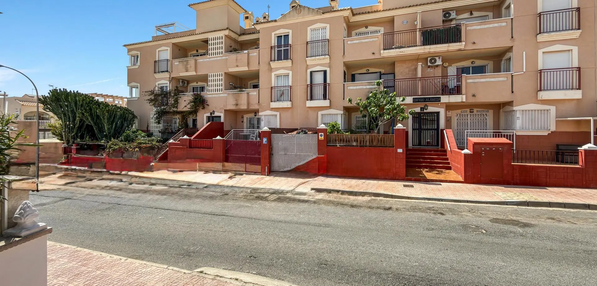 Terraced House Of 100 M² In Orihuela Costa, Spain