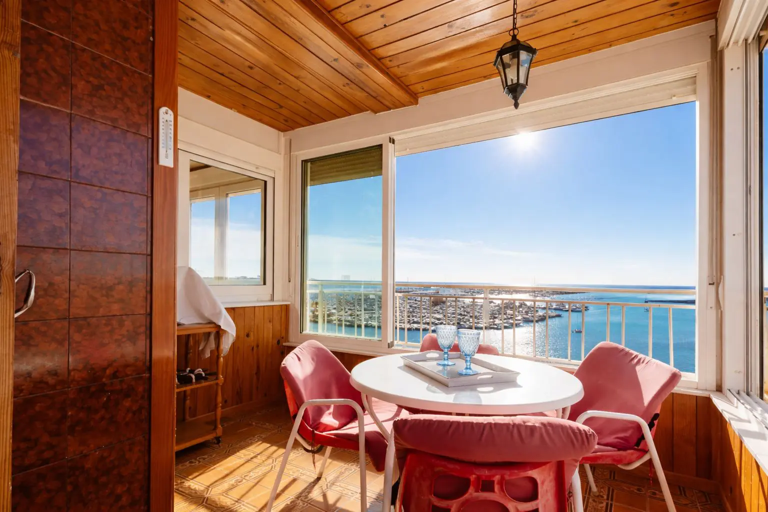 Apartment Of 100 M² With Mediterranean Sea View In Torrevieja, Spain