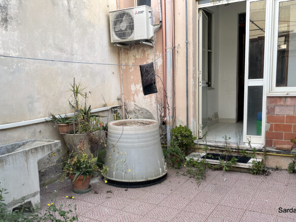 Independent House With Courtyard In Solarussa, Sardinia