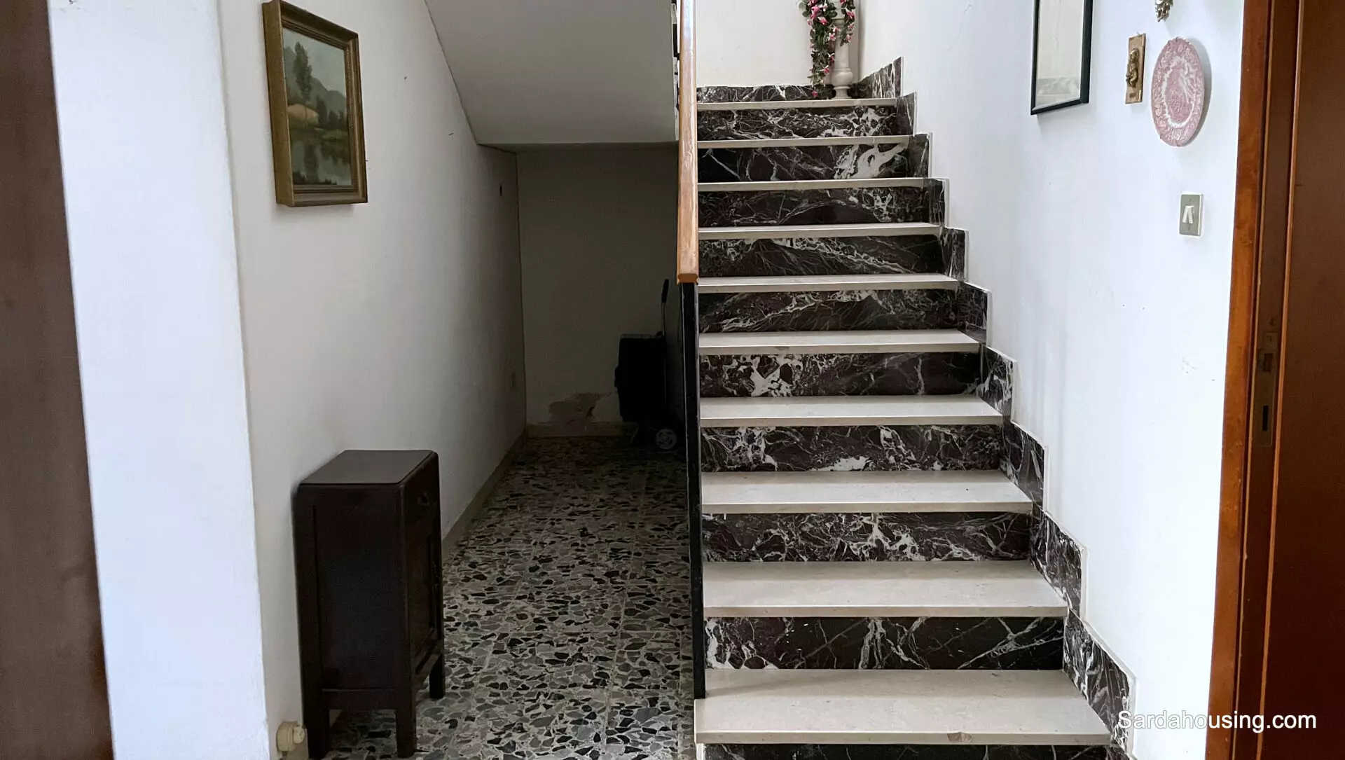 Independent House With Courtyard In Solarussa, Sardinia