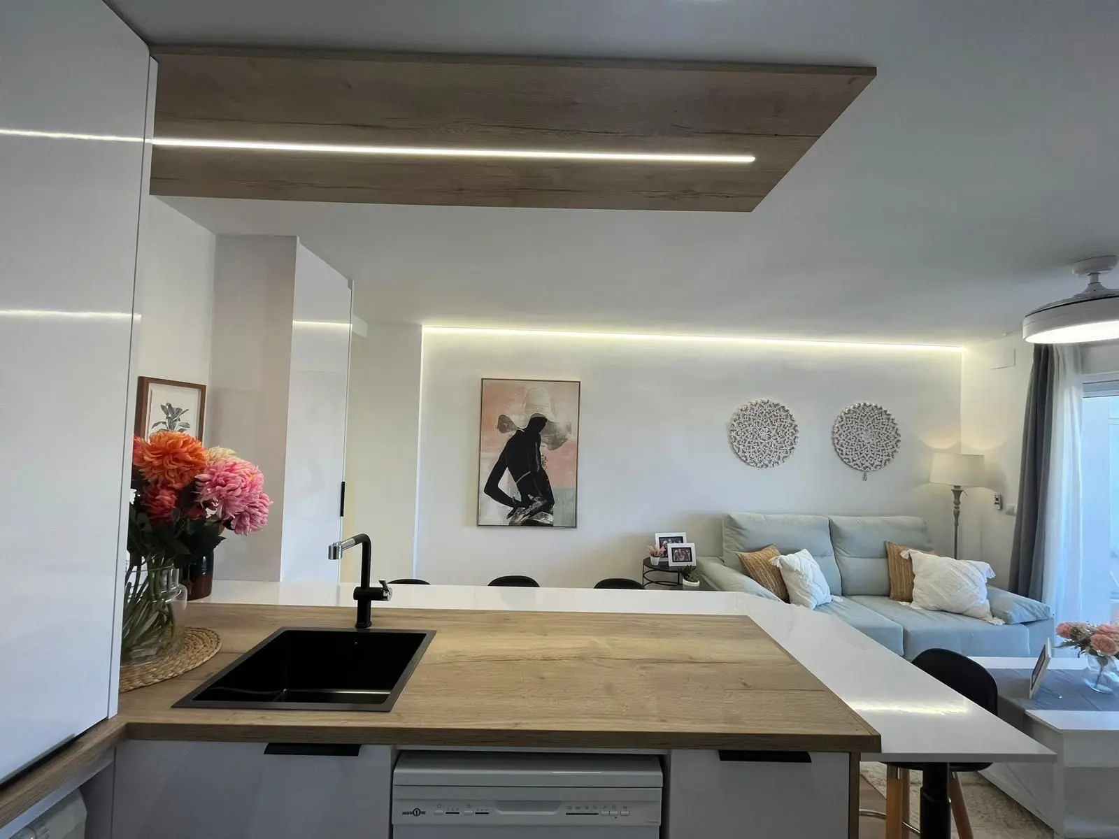 Apartment Of 92 M² In Torrevieja, Spain