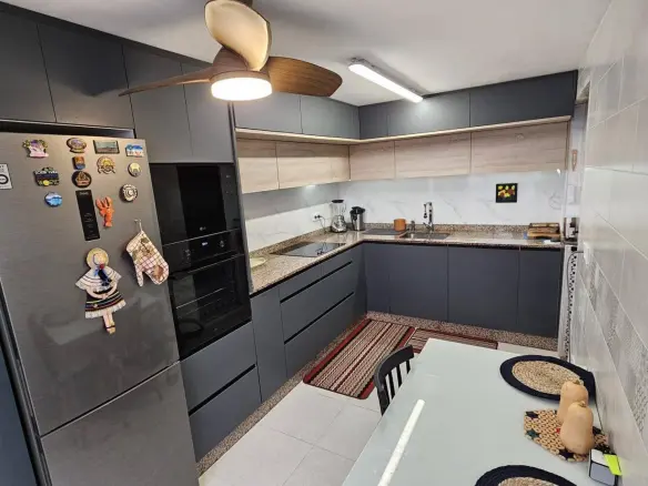 3-bedroom House In Santiago De La Ribera, Spain (155 M²)