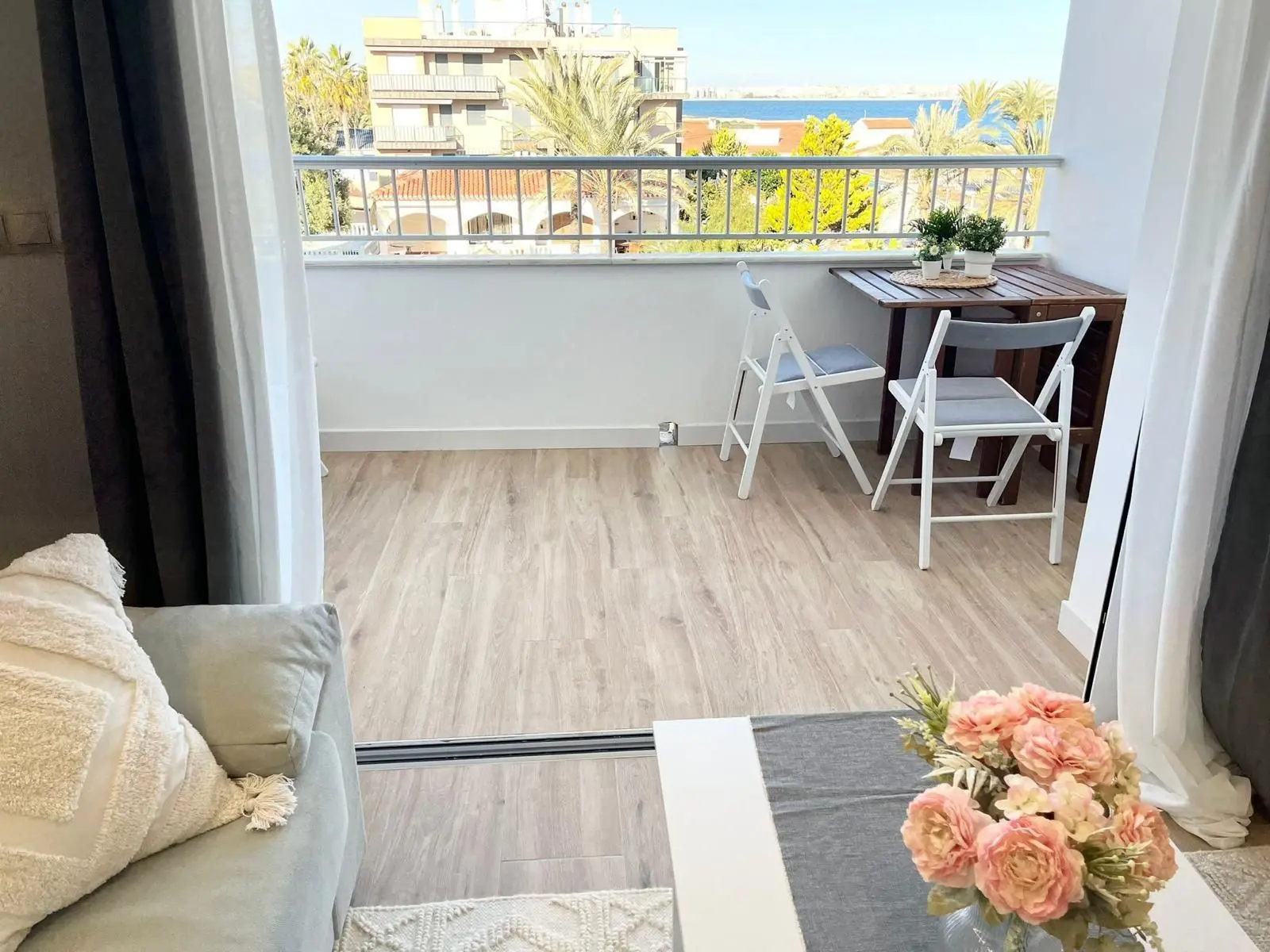 Apartment Of 92 M² In Torrevieja, Spain