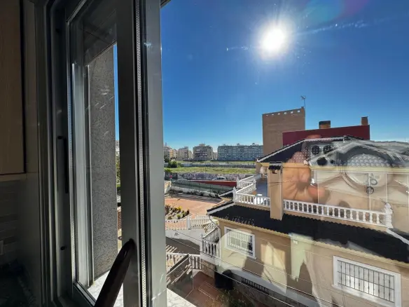 3-bedroom Apartment In Torrevieja, Spain (89 M²)
