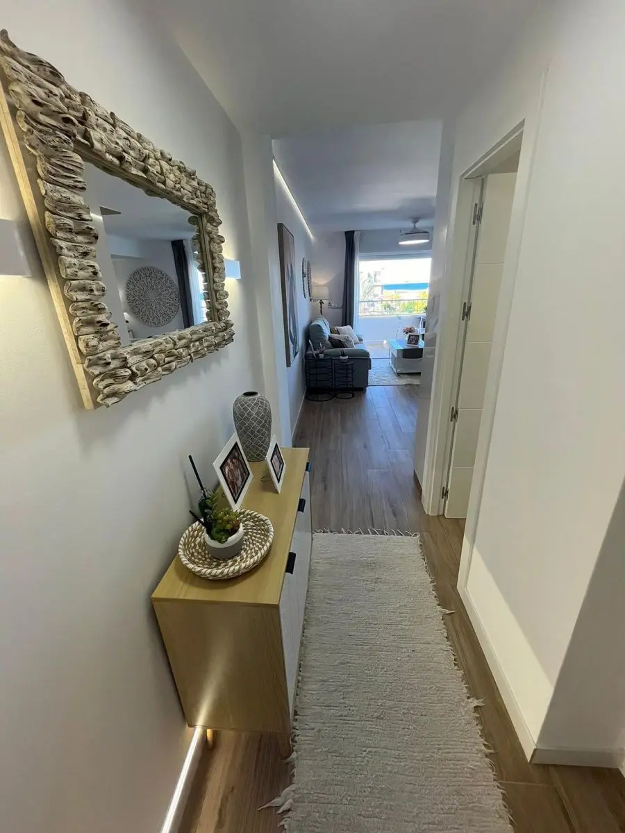 Apartment Of 92 M² In Torrevieja, Spain