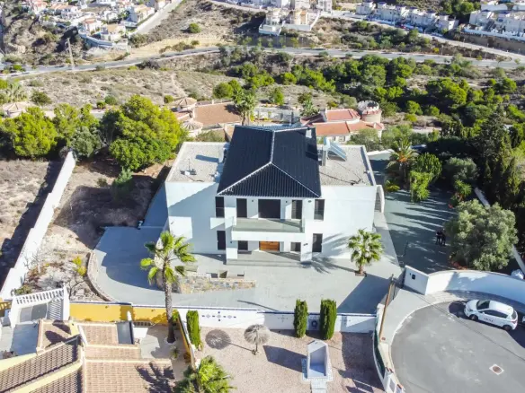 6-bedroom Villa In Ciudad Quesada, Spain (497 M²)