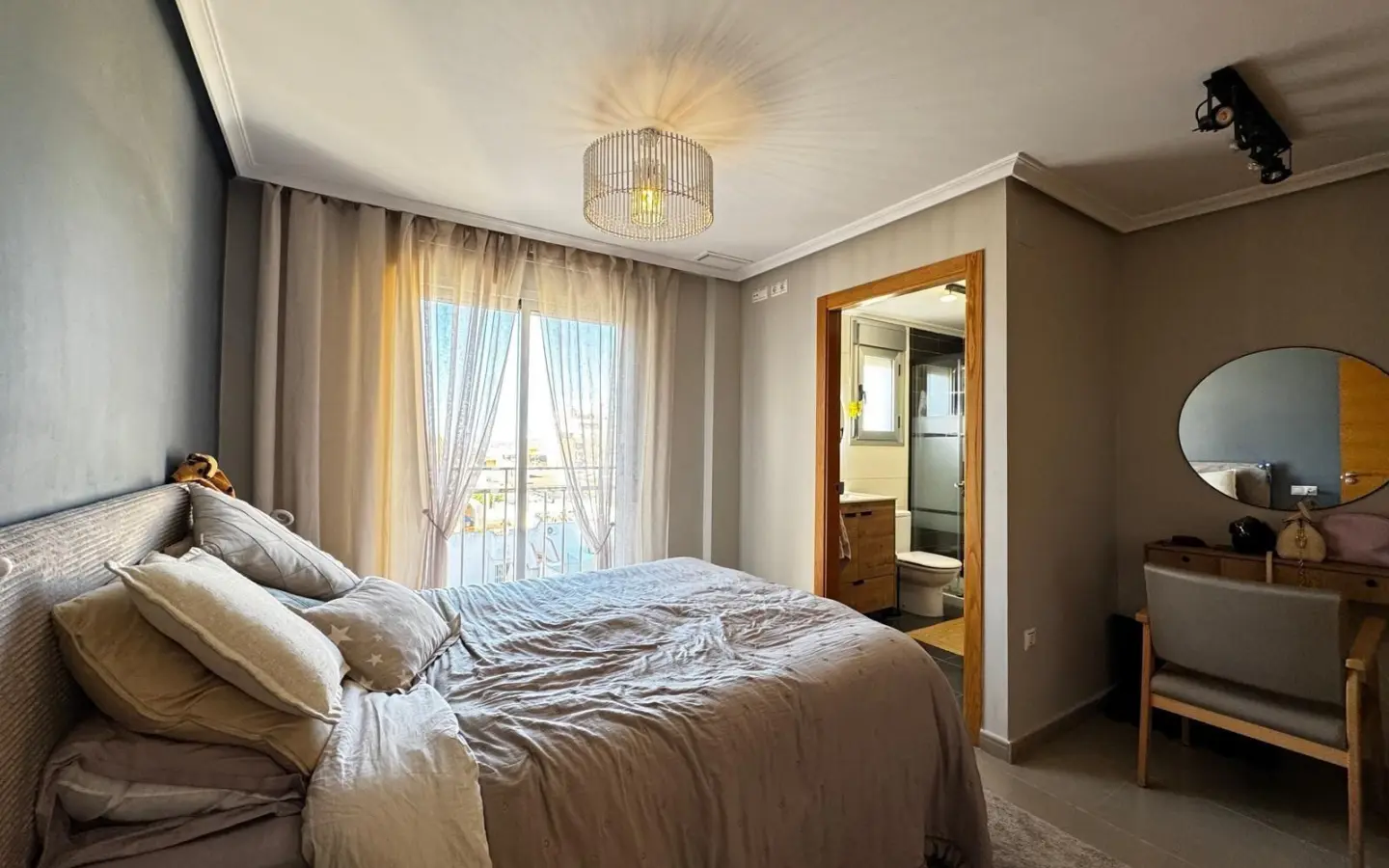 3-bedroom Apartment In Torrevieja, Spain (89 M²)