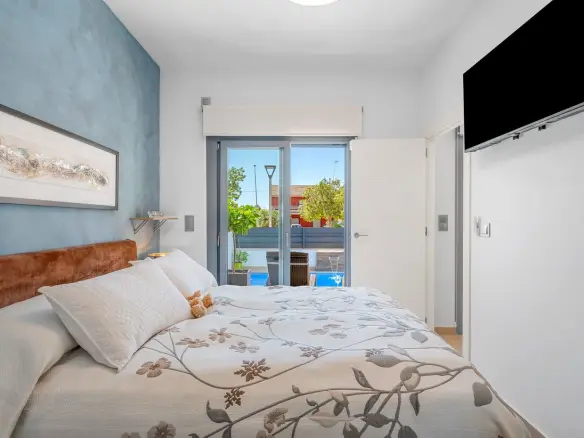 3-bedroom House In Formentera Del Segura, Spain (122 M²)