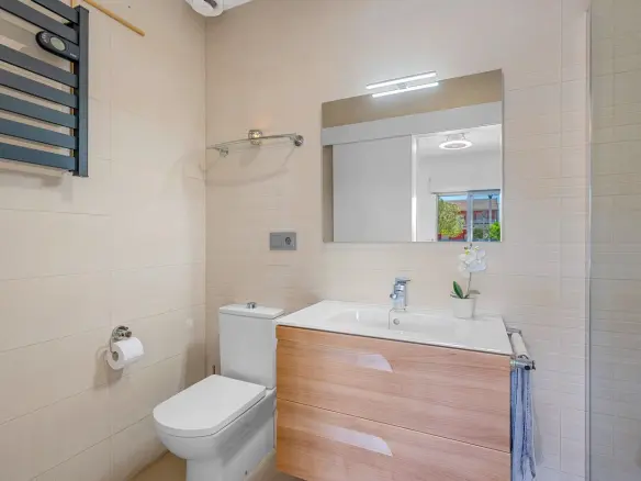 3-bedroom House In Formentera Del Segura, Spain (122 M²)