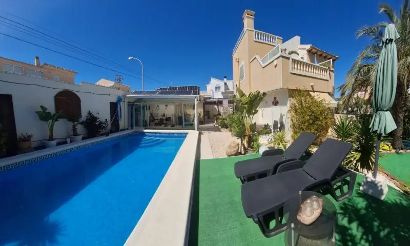 Villa Of 125 M² In San Miguel De Salinas, Spain