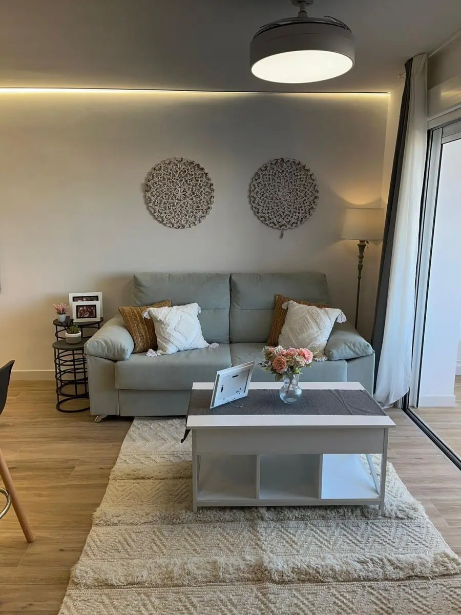 Apartment Of 92 M² In Torrevieja, Spain