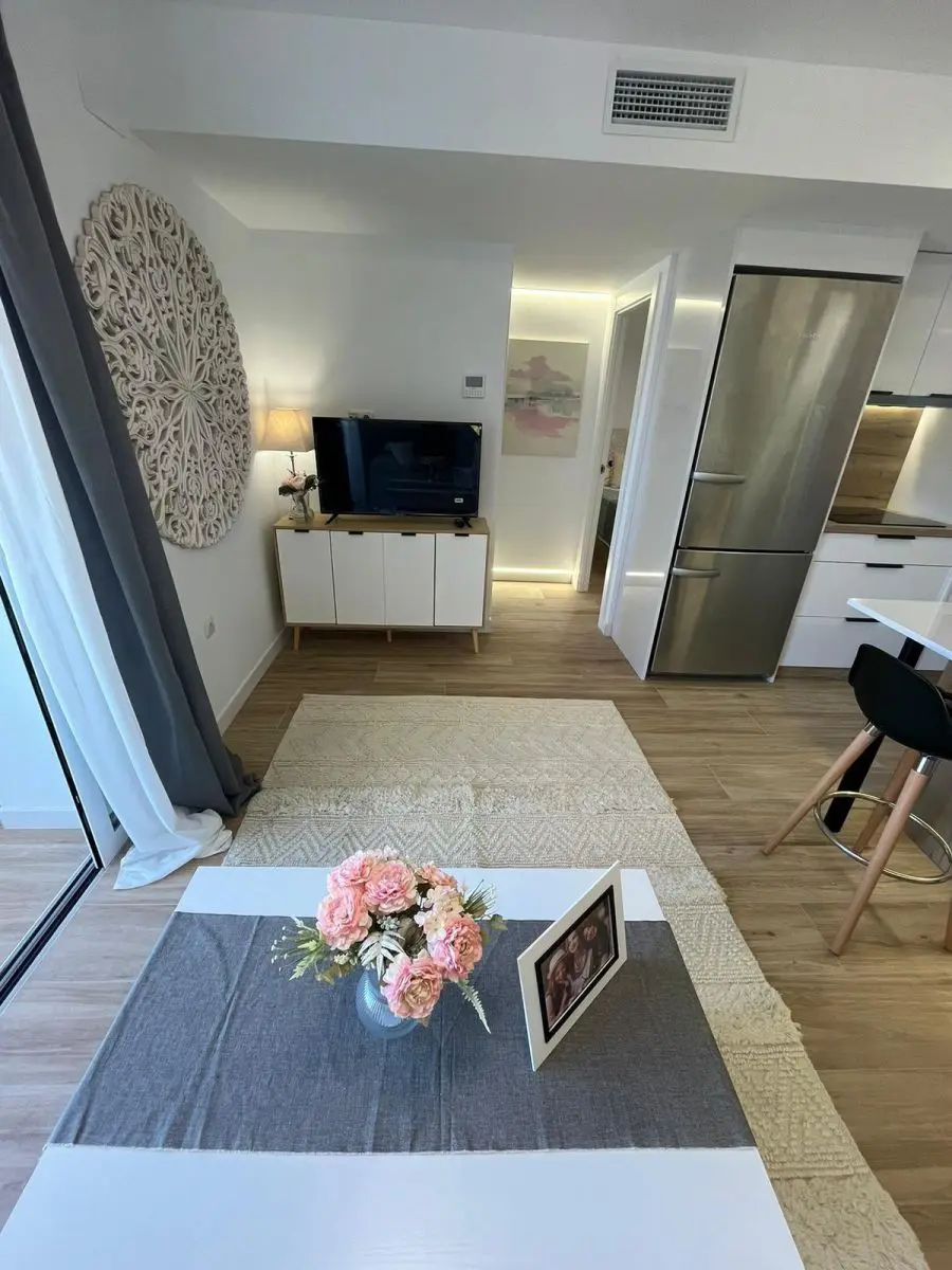 Apartment Of 92 M² In Torrevieja, Spain