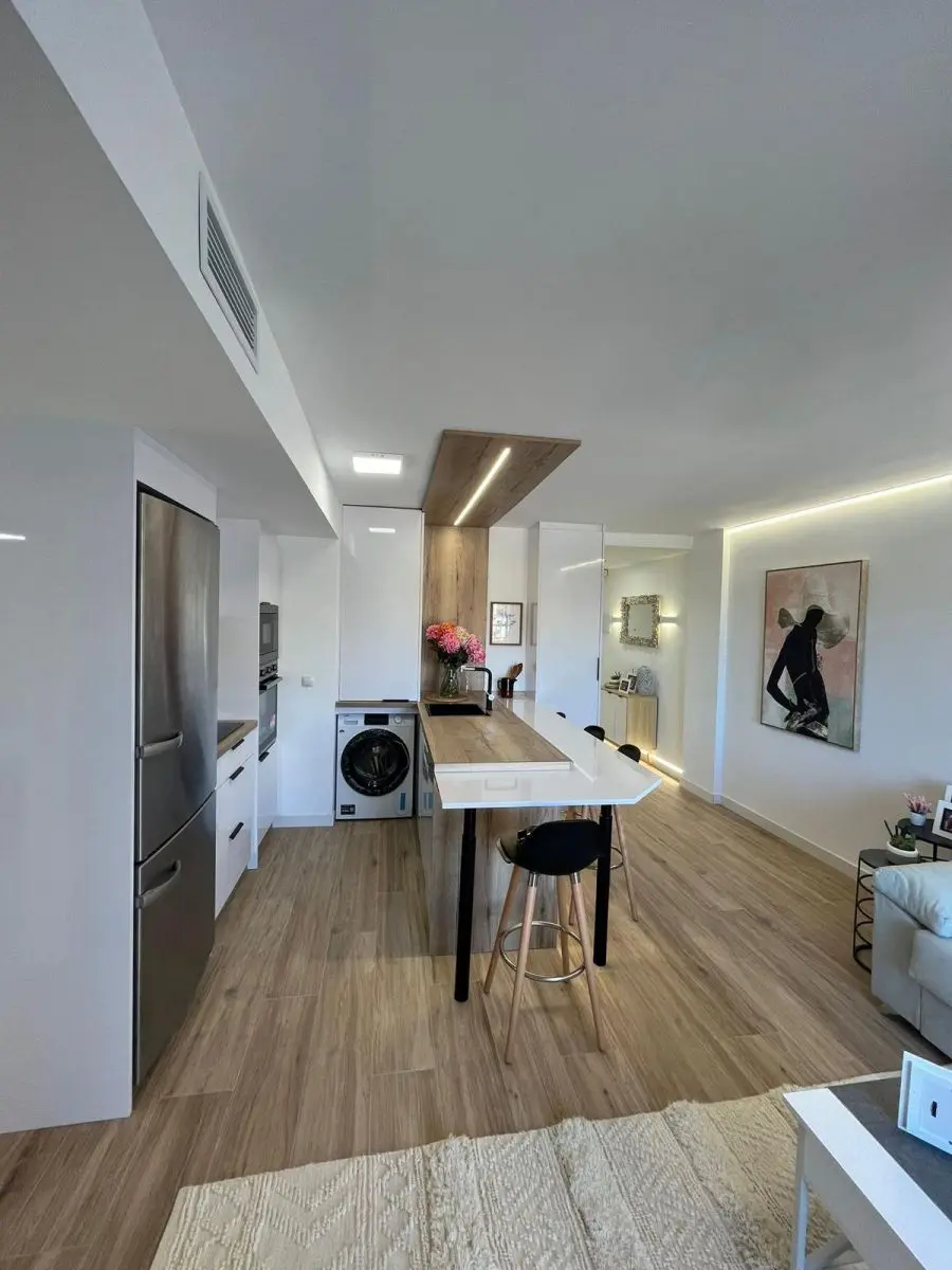 Apartment Of 92 M² In Torrevieja, Spain