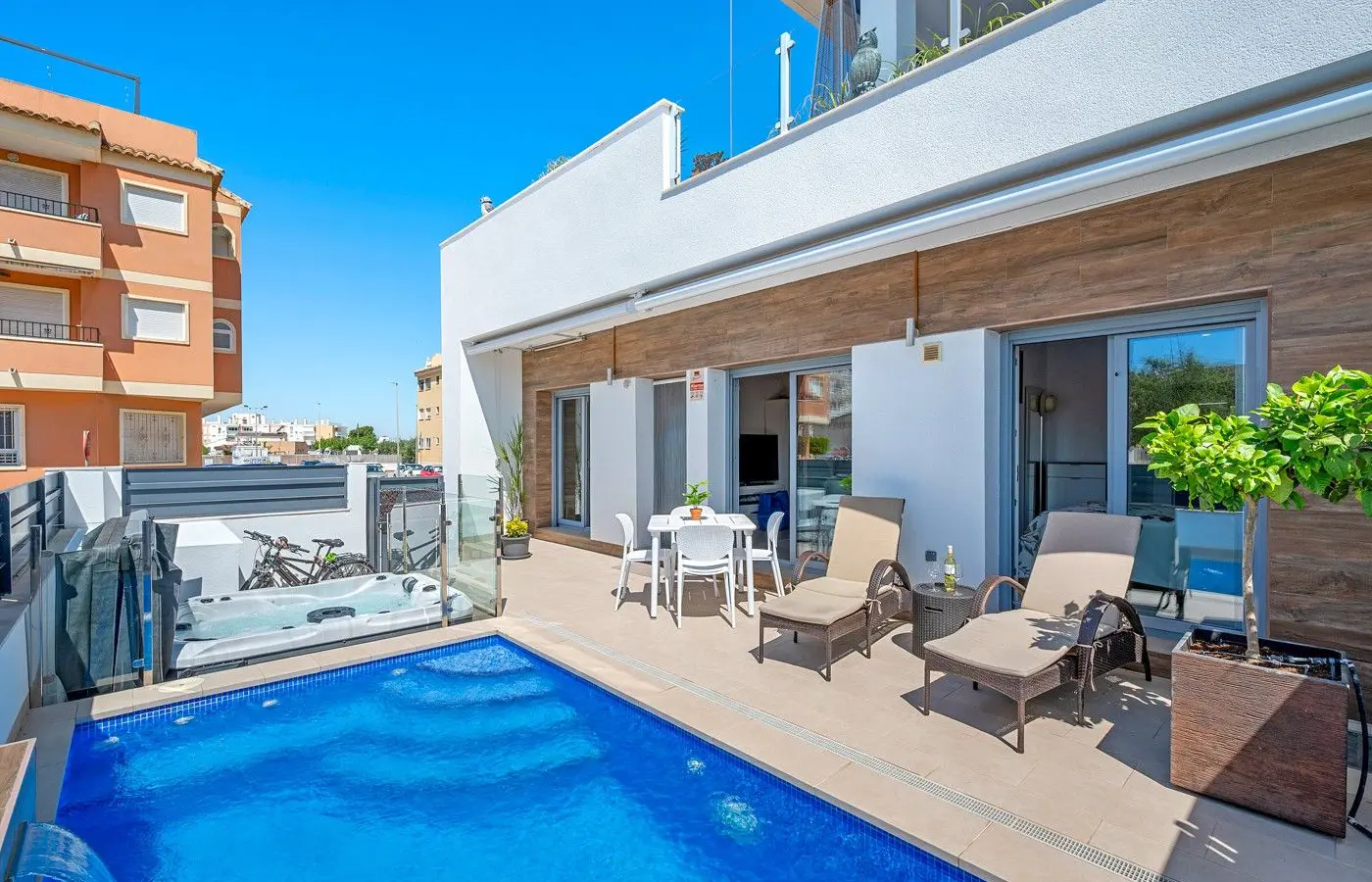 3-bedroom House In Formentera Del Segura, Spain (122 M²)