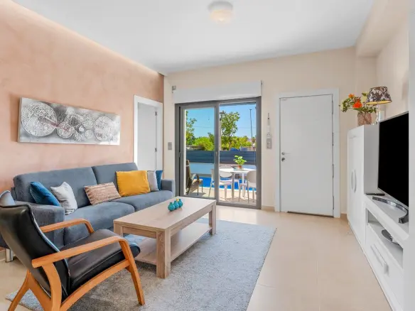 3-bedroom House In Formentera Del Segura, Spain (122 M²)