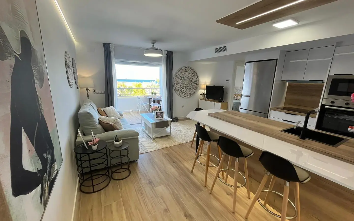 3-bedroom Apartment In Torrevieja, Spain (92 M²)